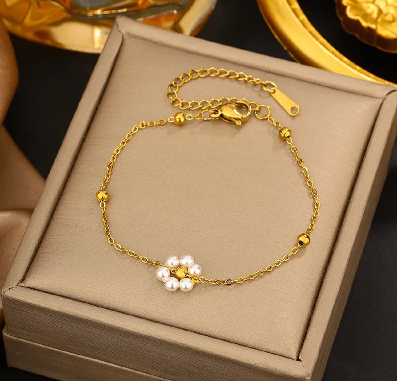 Golden Bloom Pearl Bracelet