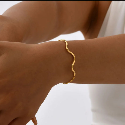 Wavy Luxe Bracelet